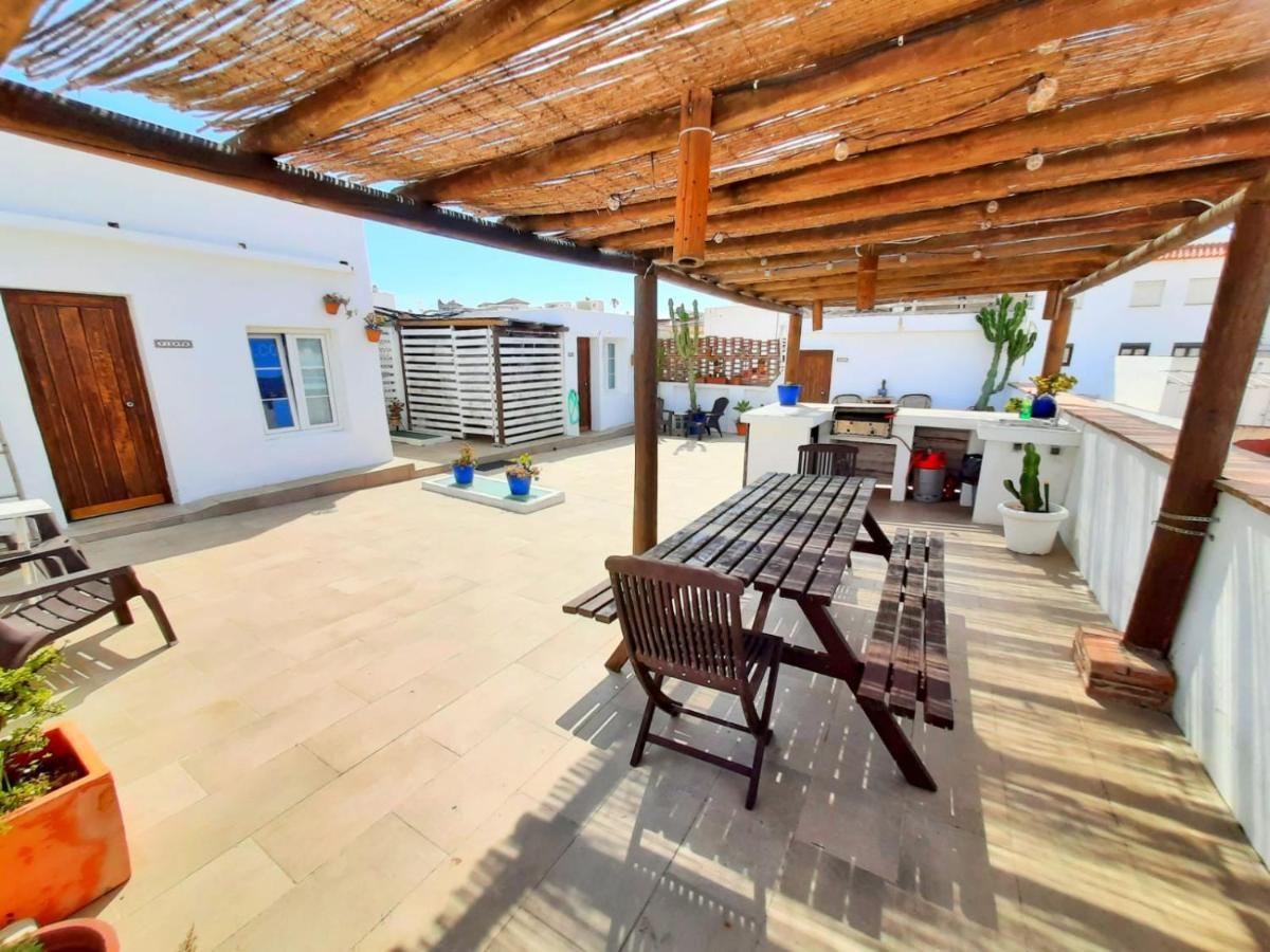 The Roof Apartment Tarifa Luaran gambar