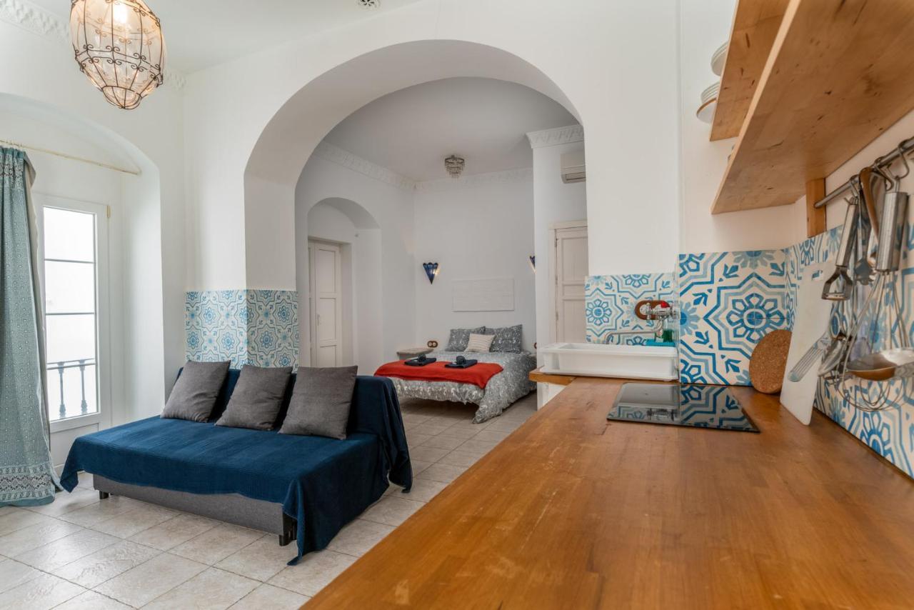 The Roof Apartment Tarifa Luaran gambar